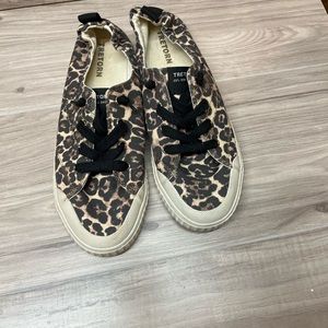 Tretorn leopard slip on sneakers